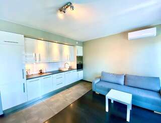 Апартаменты MB Cracow Apartments Краков Apartment with 2 Bedrooms, balcony and air conditioning- Szlak 50 Street-9